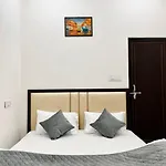 Dhaneshwari Luxury Homestay