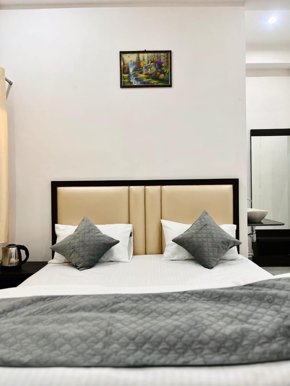 Dhaneshwari Luxury Homestay Homestay *