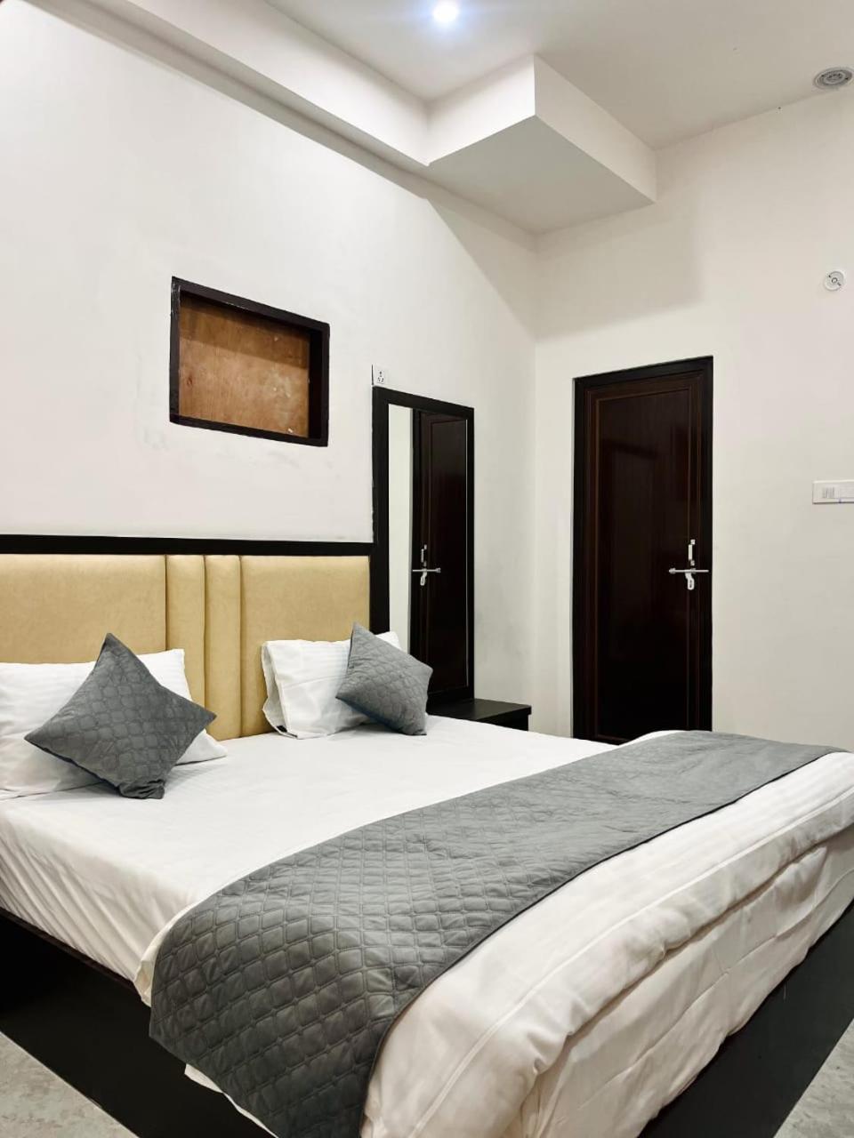 Dhaneshwari Luxury Homestay Varanasi