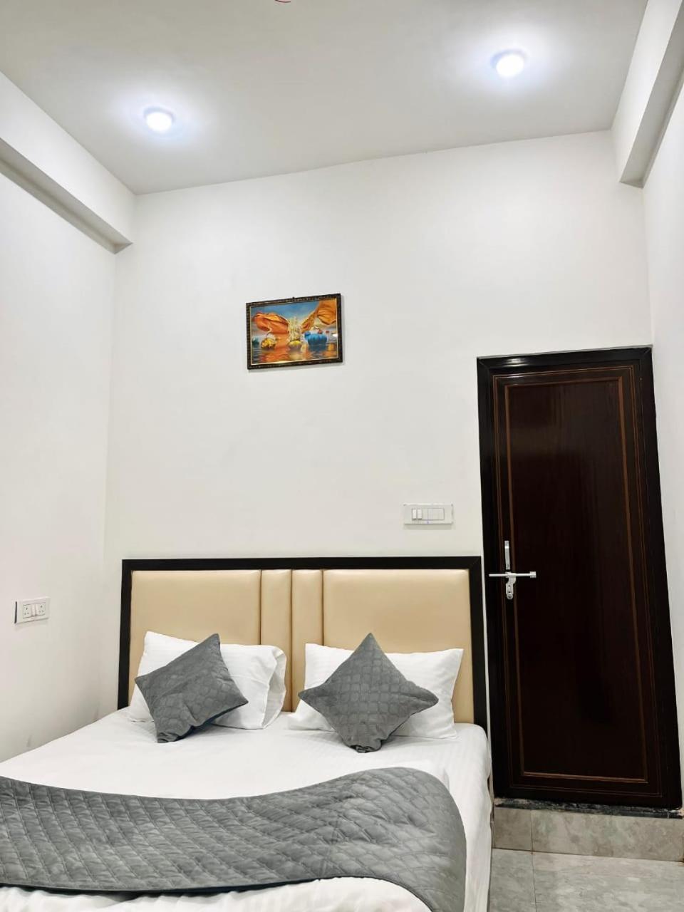 Dhaneshwari Luxury Homestay Homestay *
